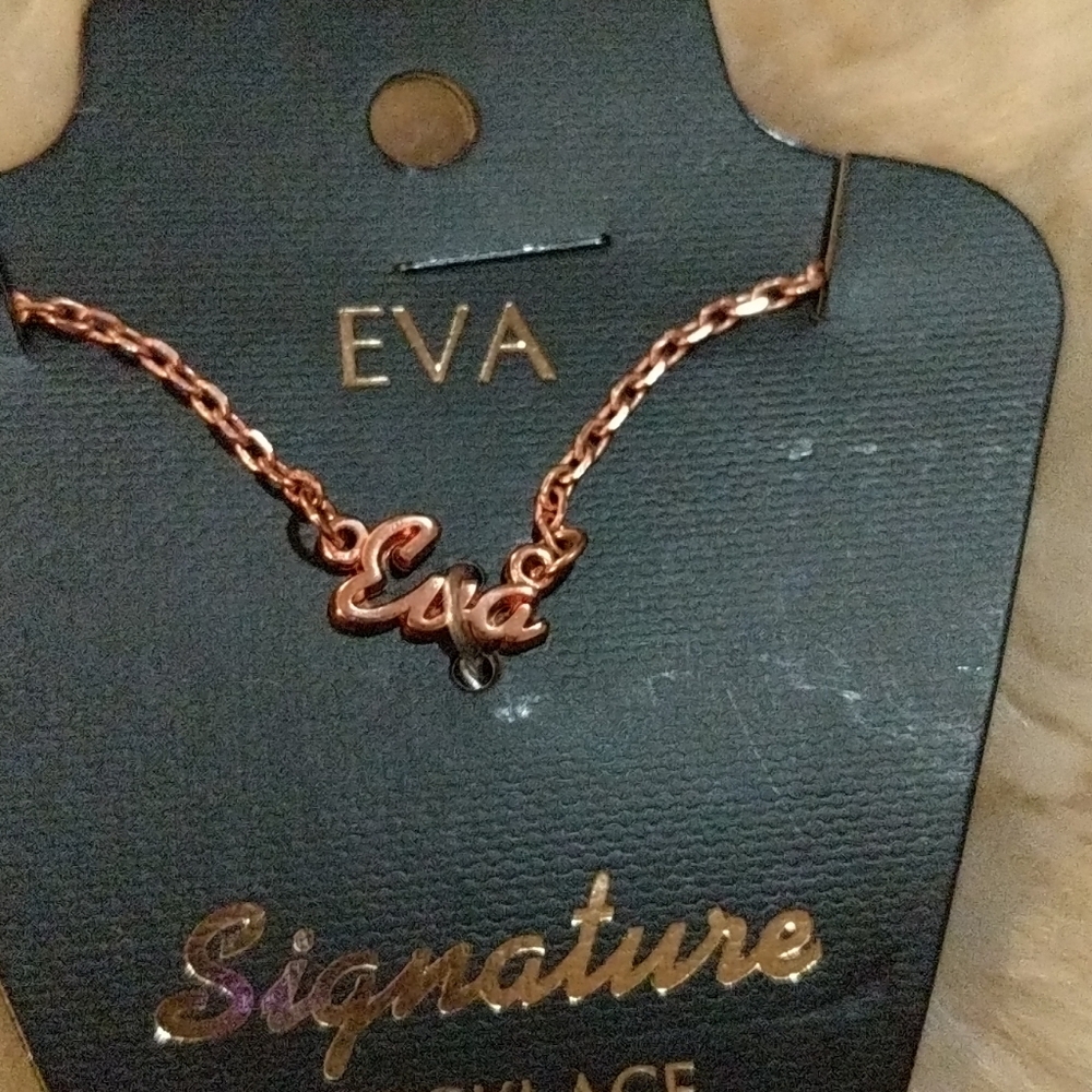 Eva Rose Gold Necklace